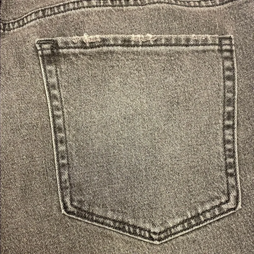 Old Navy Women's Straight Leg Jeans - Gray - Picture 5 of 5